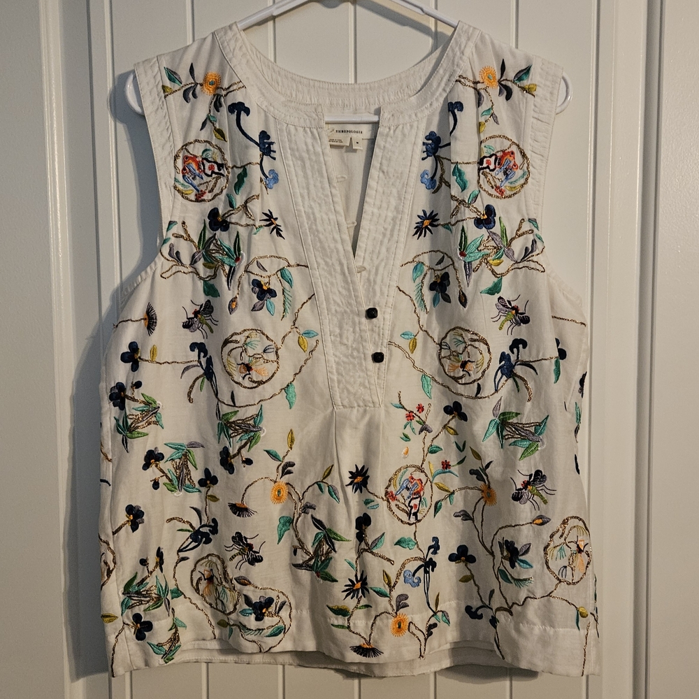 Anthropologie White Sleeveless Embroidered Floral Blouse